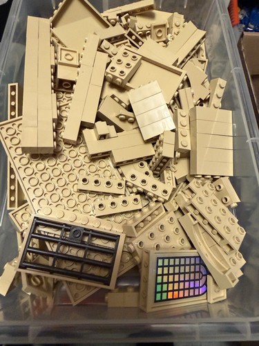 Lego kg tan only - –,